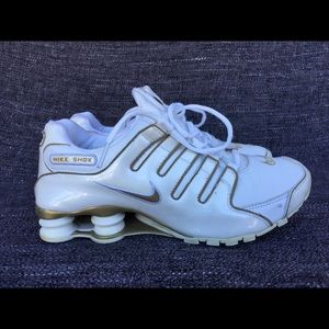 Nike shox shoe